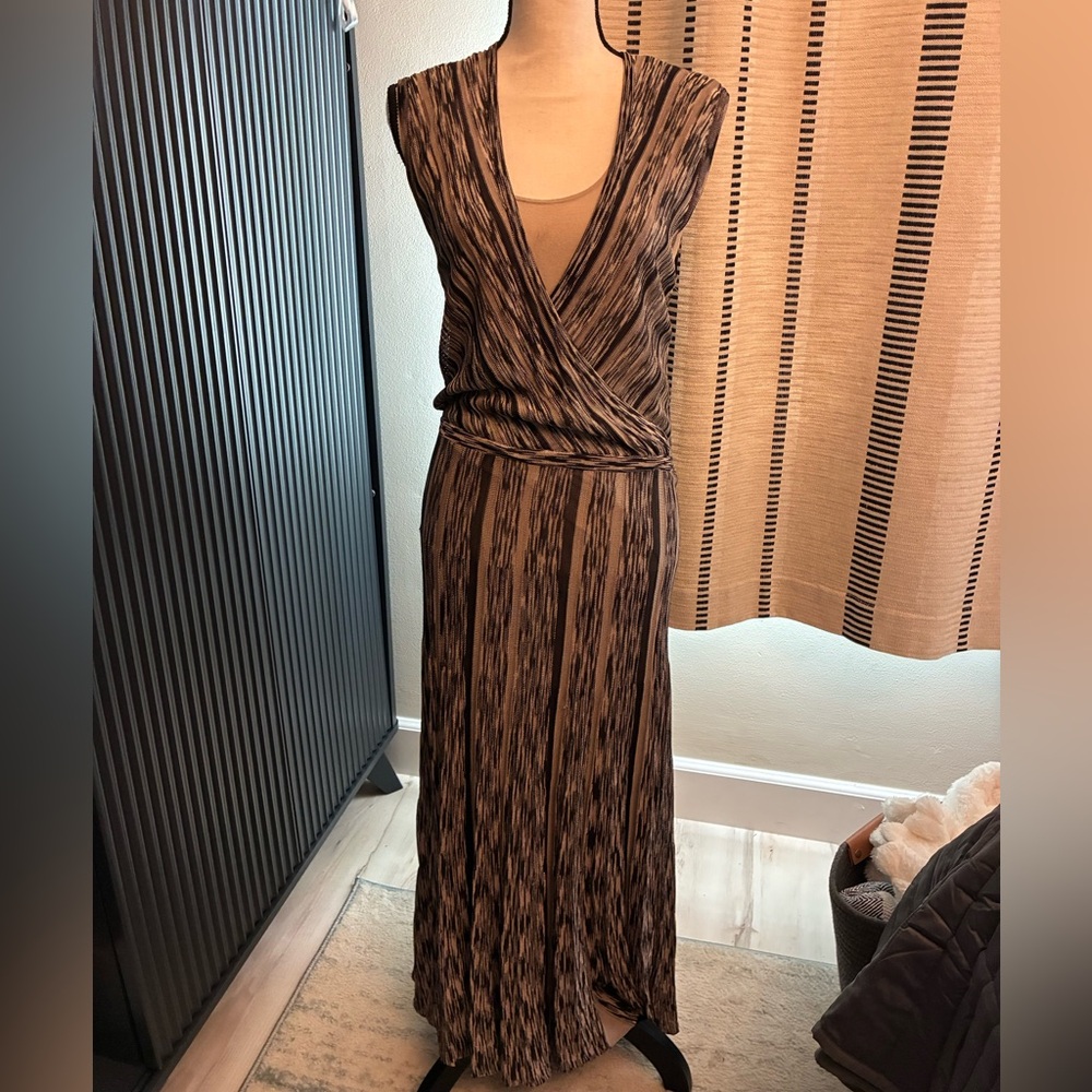 Jones New York Striped Brown Maxi Dress
